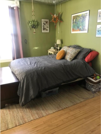 Br 1: Main floor bedroom - lots of natural sunlight! - Charming 3 bedroom close to campus! Townhome