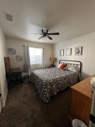 Tulare room - Bobcat house/Fresno, Mariposa and Tulare rooms