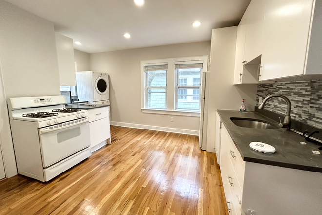 kitchen - 4 Bed 1 Bath In Unit Laundry Mission Hill Apartments