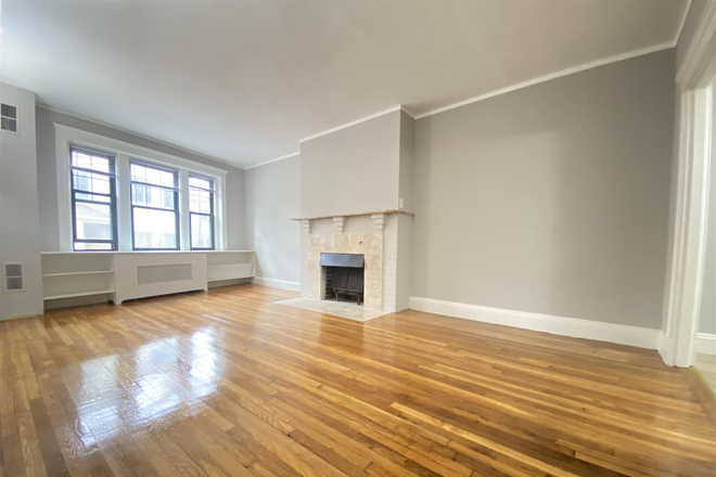 1 - Renovated 2 Bedroom - Great Location - HEAT AND HOT WATER INCLUDED