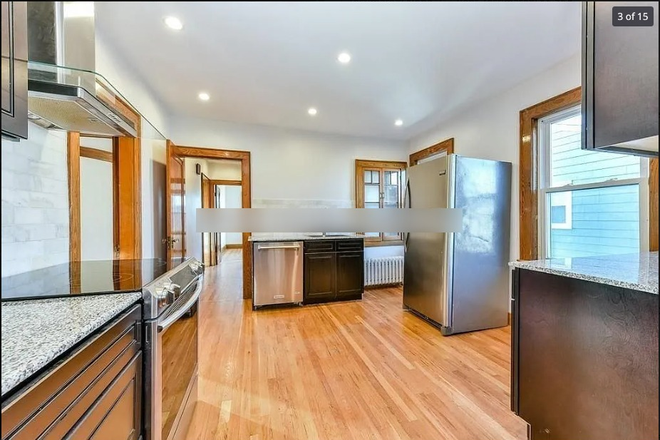 - - Close to Campus!! Spacious 5 bed 2 bath w/ Laundry & Parking