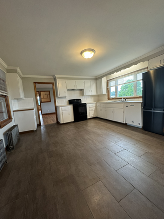 Kitchen - 174 Russell Street House