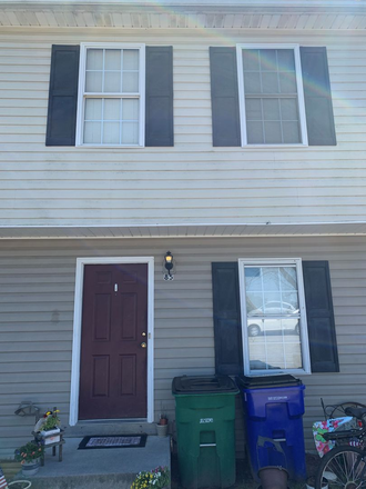- 3 Bedroom 2.5 Bath Townhouse