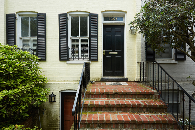 4 Blocks to Campus - Large 5-Bedroom Georgetown House for 2028-2029