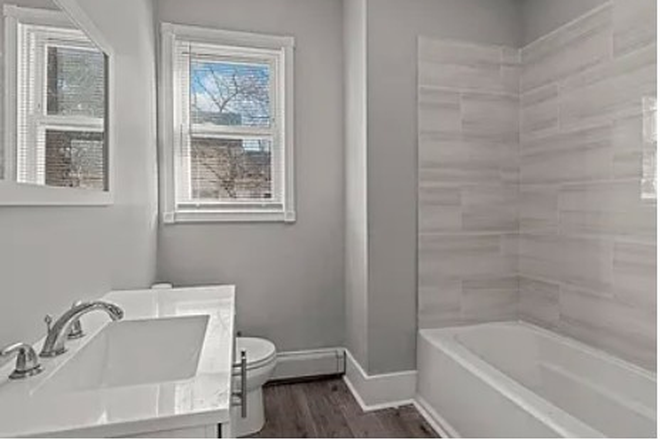 Bathroom - 25 Marshall Street