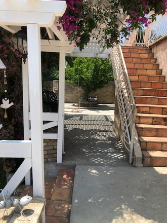 Terrace and outside kitchen area - Huge Pasadena House For Students - Private Bedroom Private Bathroom