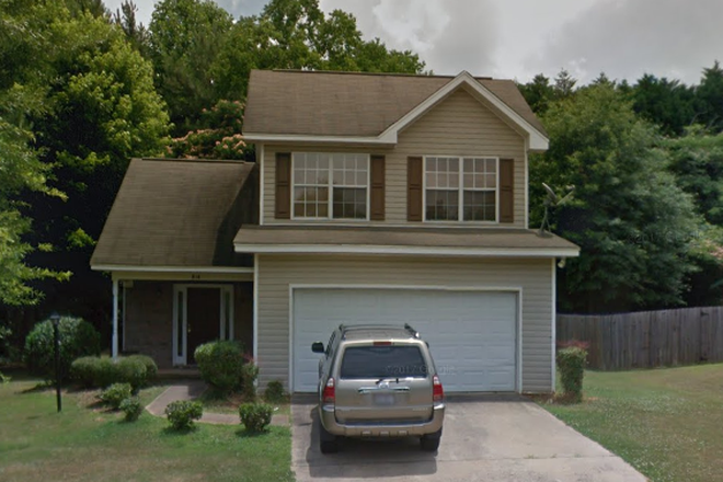 - 818 Greenwood Dr