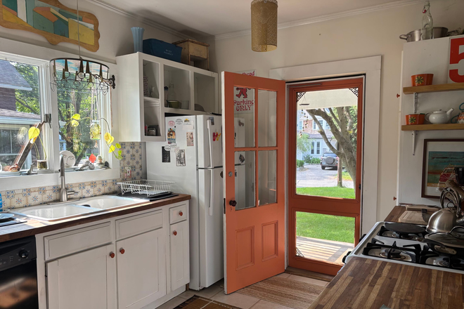 Kitchen - 52 Mechanic Street South Kingstown, RI 02879 House