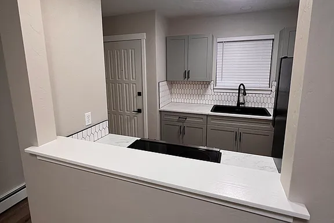 Kitchen - Private room in 2-bedroom apartment, 1 mile from campus