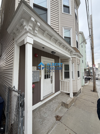 Exterior - Recently Renovated 5 Bed 3 Bath with laundry!!