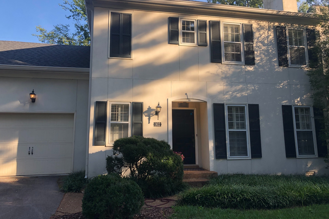 Exterior - IDEAL Green Hills location - 2BR, 2.5BA condo w garage & patio