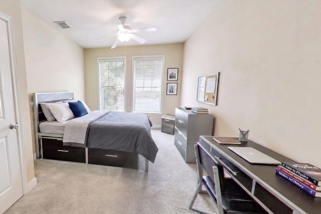 Bedroom - Lyons Corner Apartments