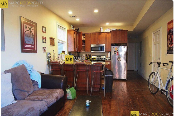 x - 4 Bed Parker St Mission Hill Apartments