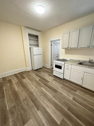 Kitchen - 2/3 Bedroom Split - No Brokers Fee! On Huntington Avenue Apartments