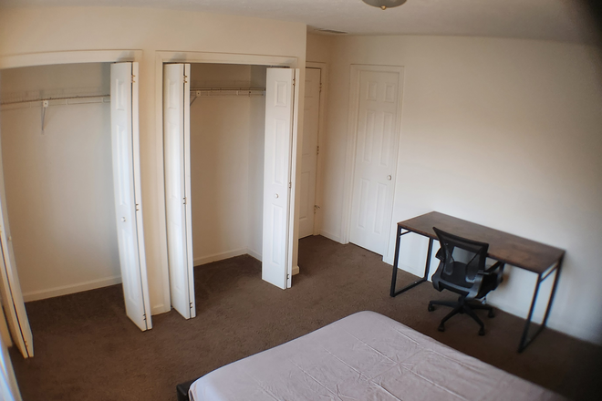 bedroom 3 - Partially Furnished Room w/ Study, Private Bath; ALL utilities included Duplex