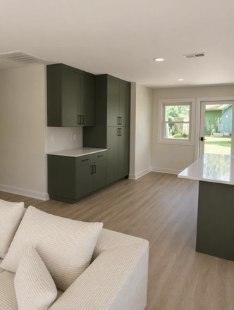 Kitchen - Chapel Hill 4 bedroom/ 3 bathroom GEM