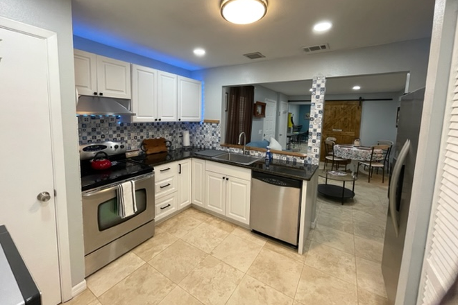 kitchen - NOW AVAILABLE! Private Bedroom for female student available Starting JUNE 1, 2026 $900/Month
