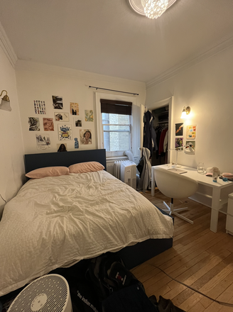 Bedroom - 1 Furnished Bedroom 10 mins from Campus!