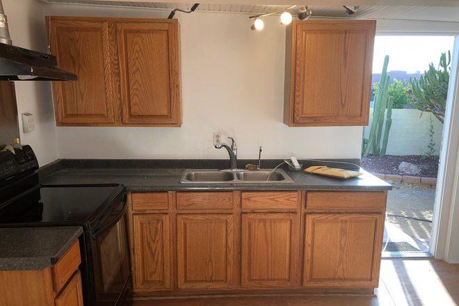 Kitchen - Guest House For Rent