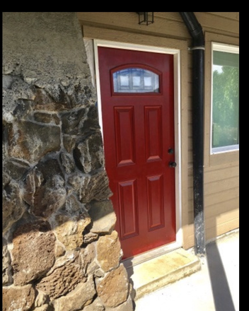 Private entrance - Walk to UH Manoa/Punahou School, 2bedroom,1bath home