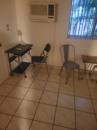 Entrance desk - Furnished Studio