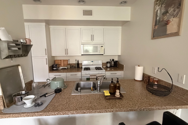 Kitchen - Irvine Company Apartments