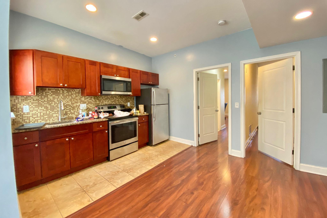 Kitchen - 1419 North 17th Street #C
