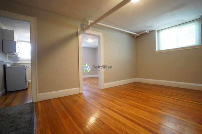 1 - AUG 2026- Winter Hill Basement 2 bed, great space, H/HW inc-No Fee! Apartments