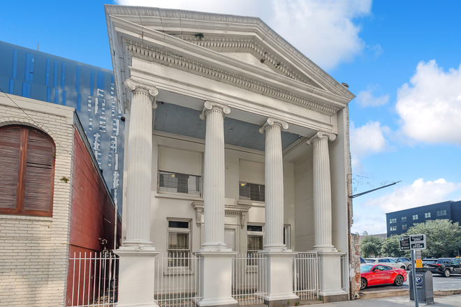 Exterior Building - Unique/Historic Furnished 2BR & 3BR Housing – 518 S Rampart, New Orleans