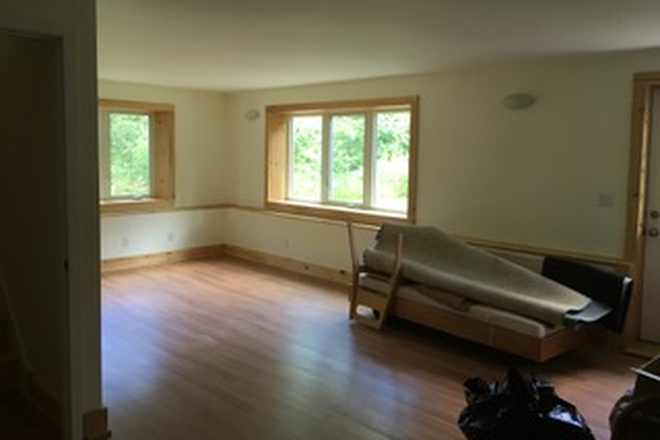 Downstairs walkout master bedroom - Apartment (duplex) for rent