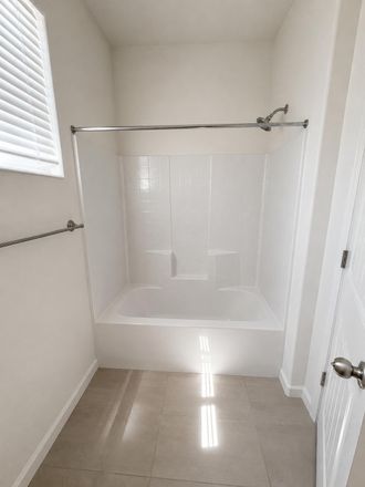 bathroom 1st floor - Kelsey Court Student Home - Standart Room $700 or $950 master room private bathroom