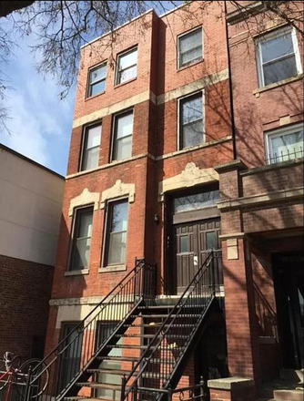 Building - 3 Bed and 1 Bath Apartment