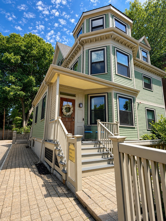 Exterior - Harvard Square Furnished Luxury 2 Bed Apartment