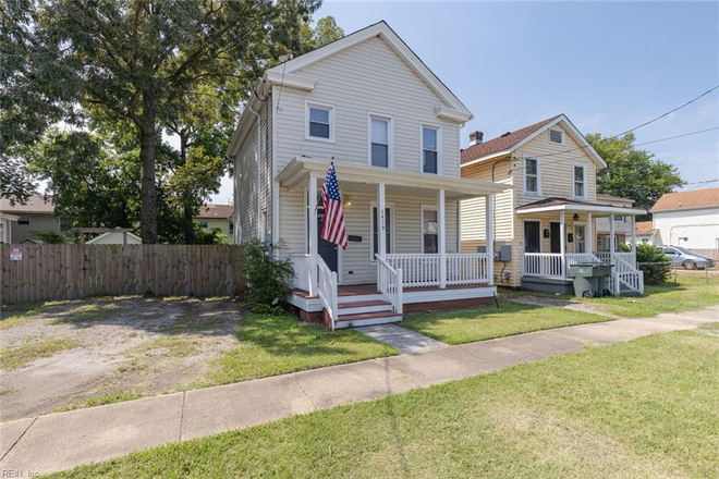 Front with 3 parking spaces off street - Updated 3 Bed 2 Bathrooms House Minutes From ODU