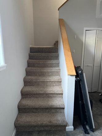 First Floor Mudroom - 3000 Broadway St Apt 17 – Affordable Boulder Apartment for Students looking for a Summer Sublease