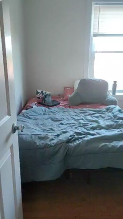 Bedroom - Private room close to college Apartments
