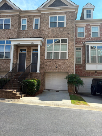 Building - 3/4 Townhouse