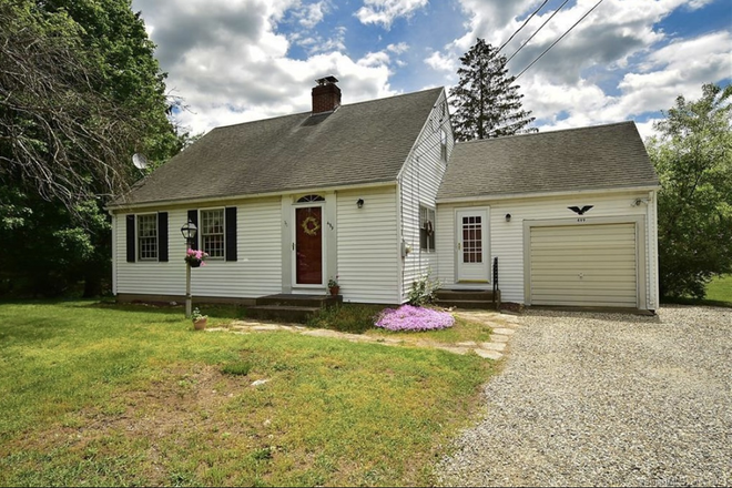Front Of House - Newly Remodeled 3 Bedroom 1 Bathroom House 2 car garage