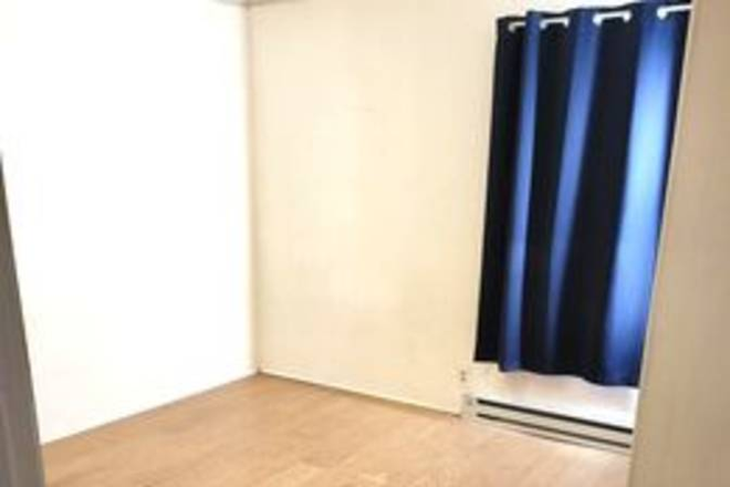 Bedroom - 1 BR in Sunny, Large, Safe 4 Bedroom (near North Campus) with Parking, W/D in Unit