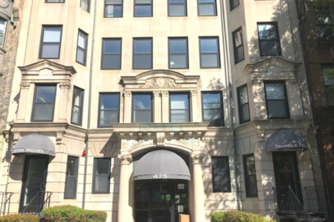 A - 2 BED WITH LIVING ROOM IN KENMORE