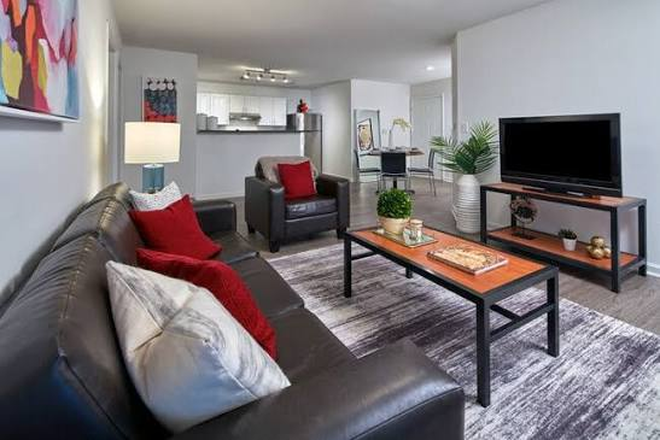 Living Room - Campus Crossing