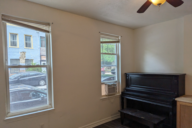 LR - OTR property with parking included by UC Apartments