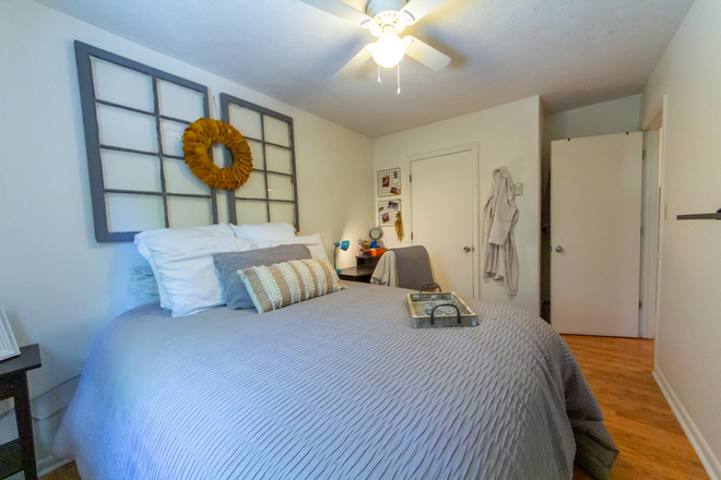 Bedroom - The Vineyard Townhomes