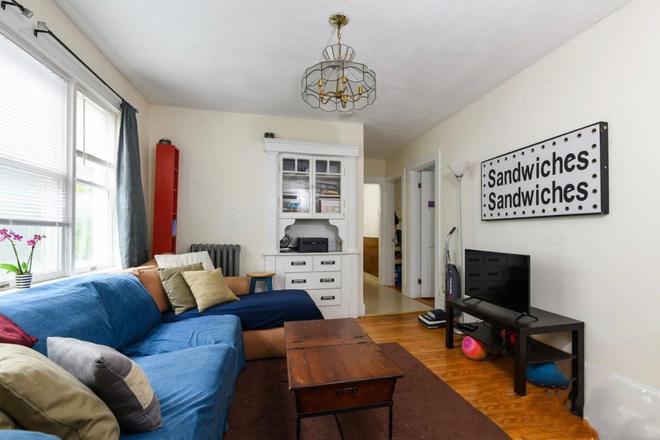 - - 3 BEDROOM PRIME LOCATION JUNE 2027 Apartments