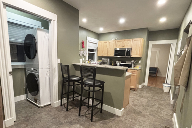 - - 4 BED / 2 BATH – 85 YALE ST MEDFORD – MOVE-IN 09/01/2026