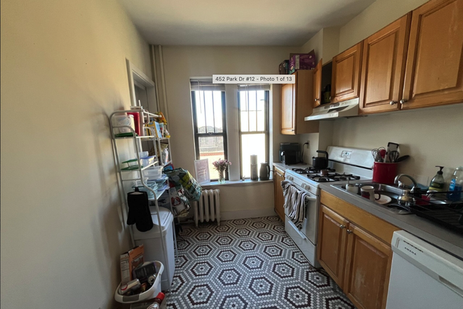 x - Fenway 3 Bed H/HW included Apartments