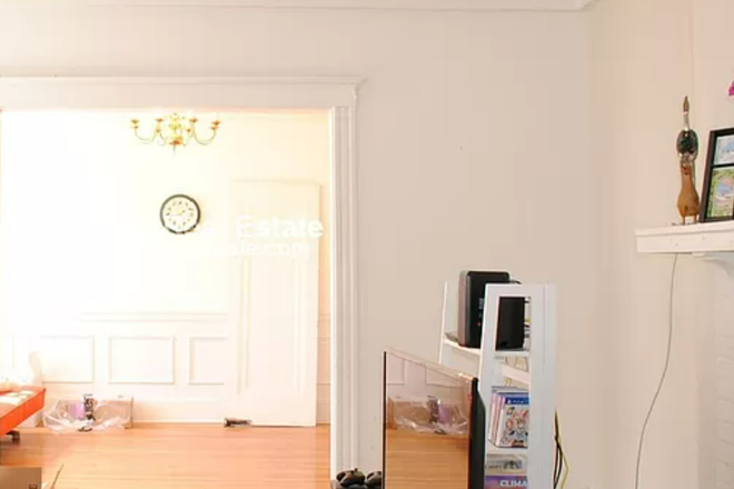 Living room - 3 Bedroom Apartment in Brookline