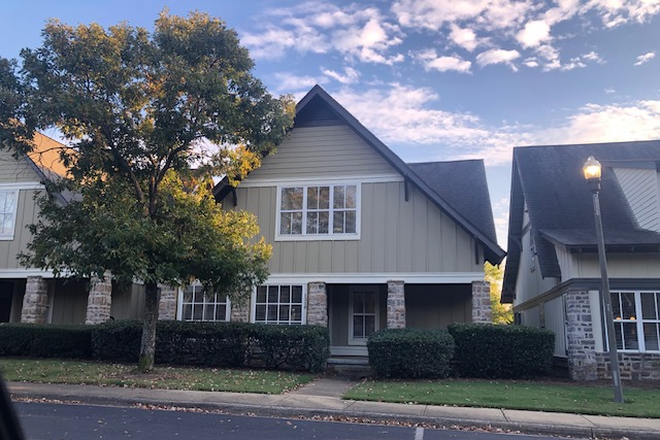 - Four bedroom/Four bath cottage Creekside of Auburn