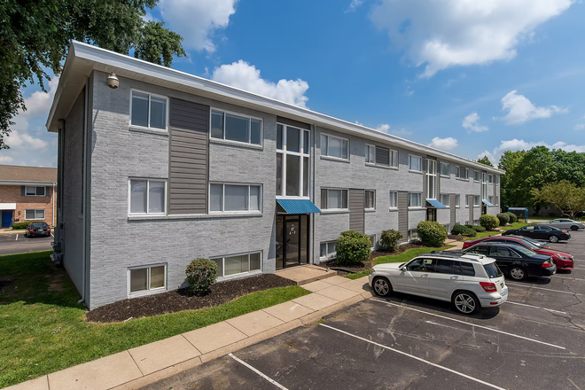 Outside street view - University Crossing Apartments