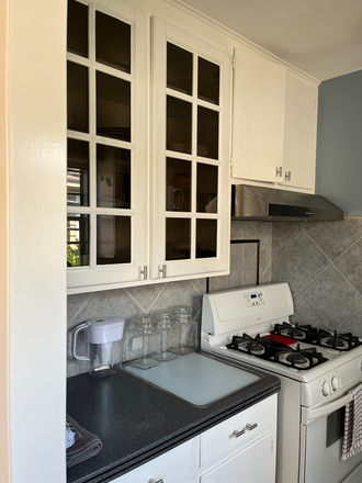 kitchen - Fully furnished 2 bedroom one bath for rent